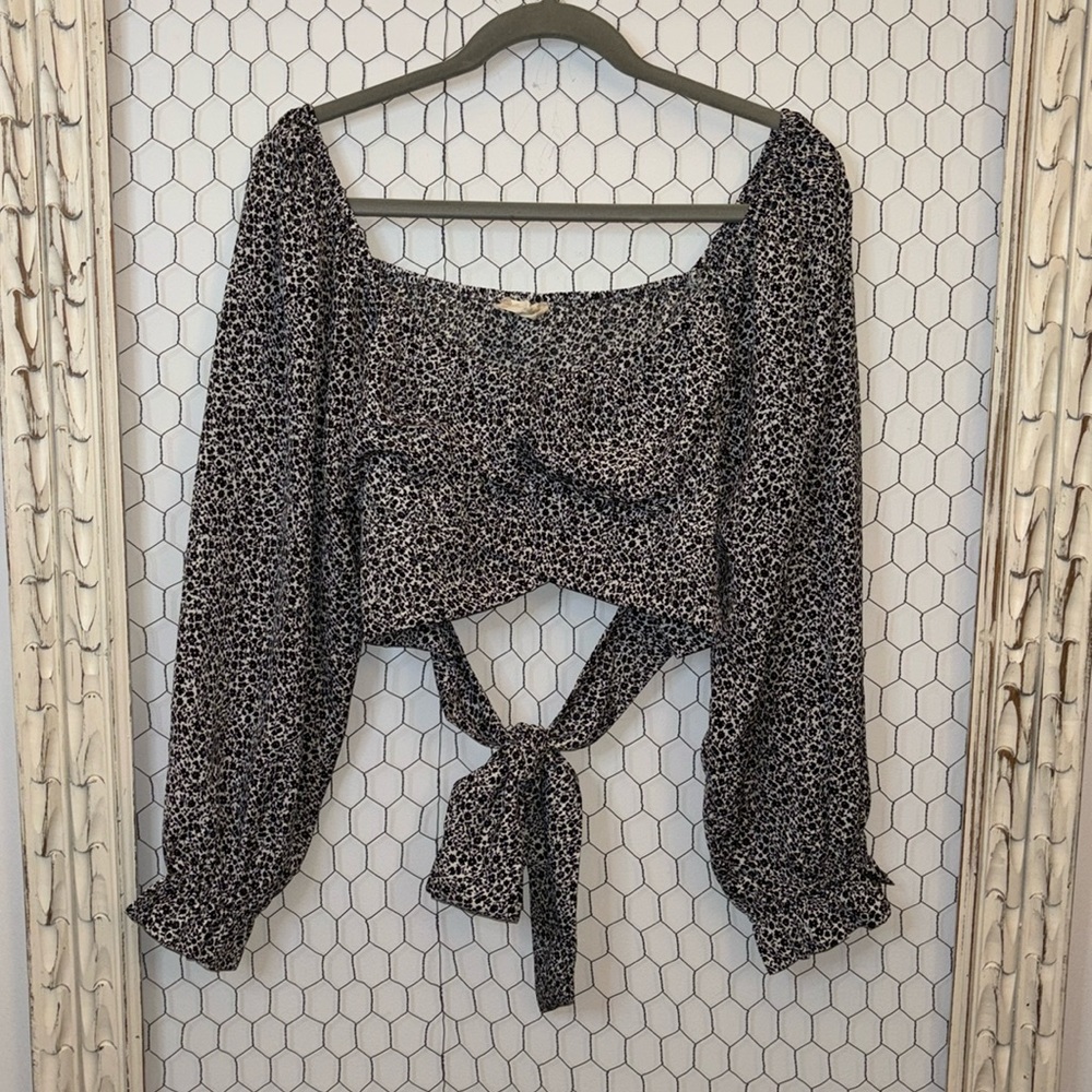 Altar’d State Floral Tie Back Crop Top